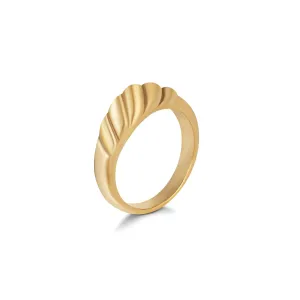 Raven Twisted Croissant Ring