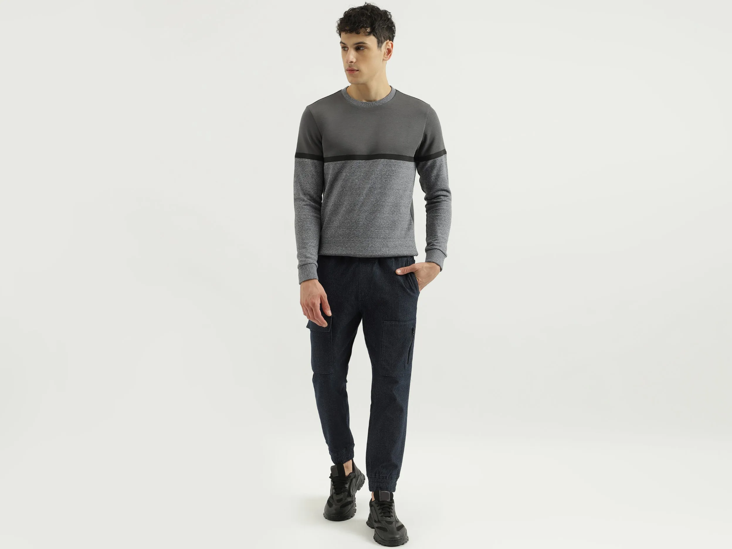 Regular Fit Round Neck Color Block Sweatshirt