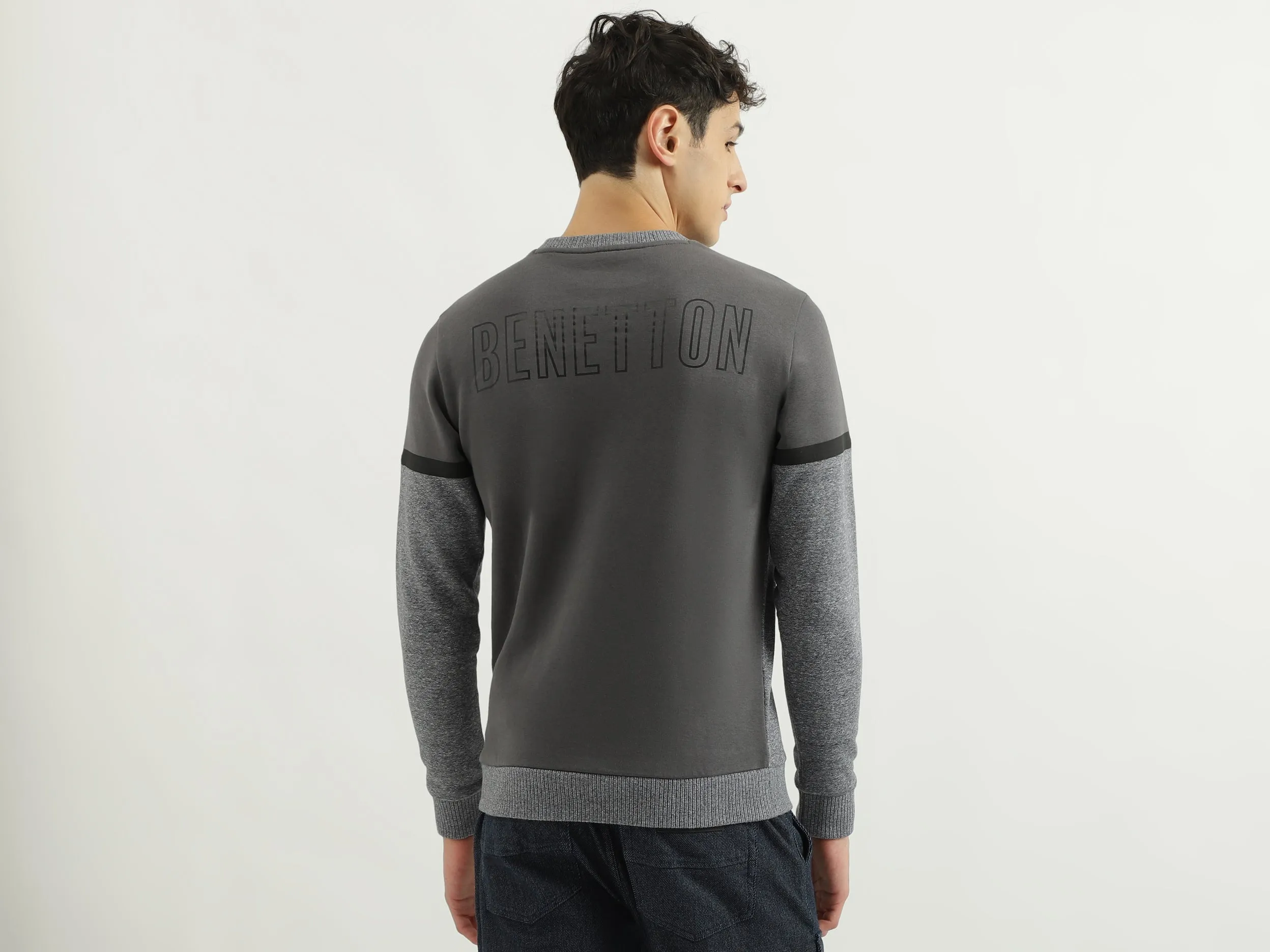 Regular Fit Round Neck Color Block Sweatshirt