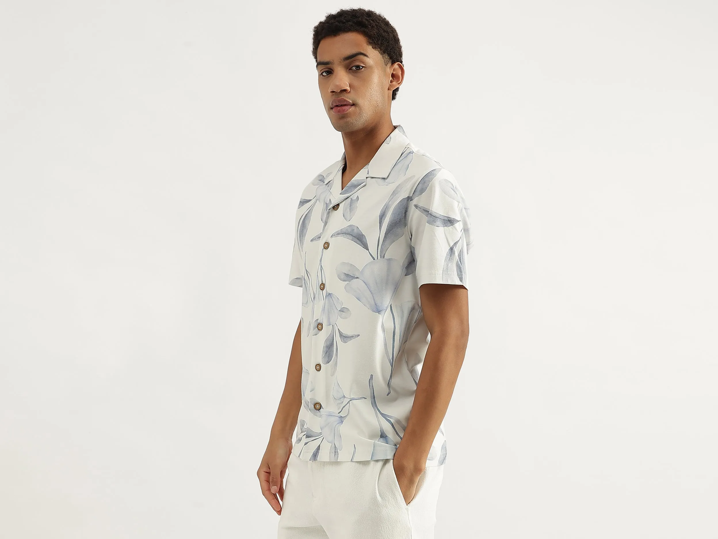 Relaxed Fit Resort Collar Washed Floral Shirt