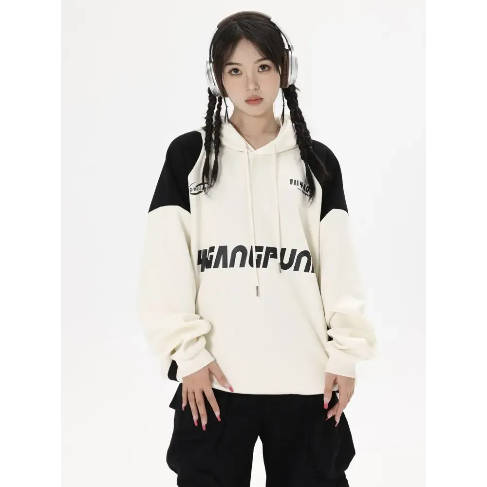 Retro Sports Hoodie - Must-Have Item for Avant-Garde Fashion