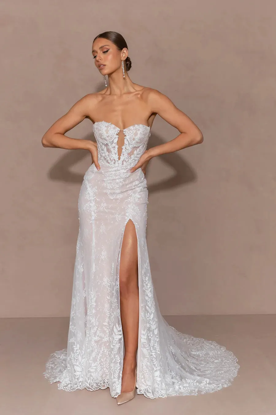 SAMPLE SALE: Evie Young, Ebony Gown