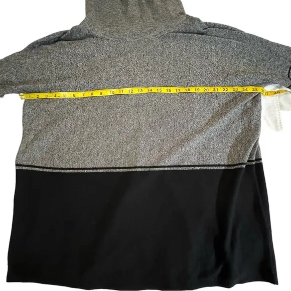 Smartwool Women's Edgewood Poncho Cowl Neck Sweater Black Gray Small