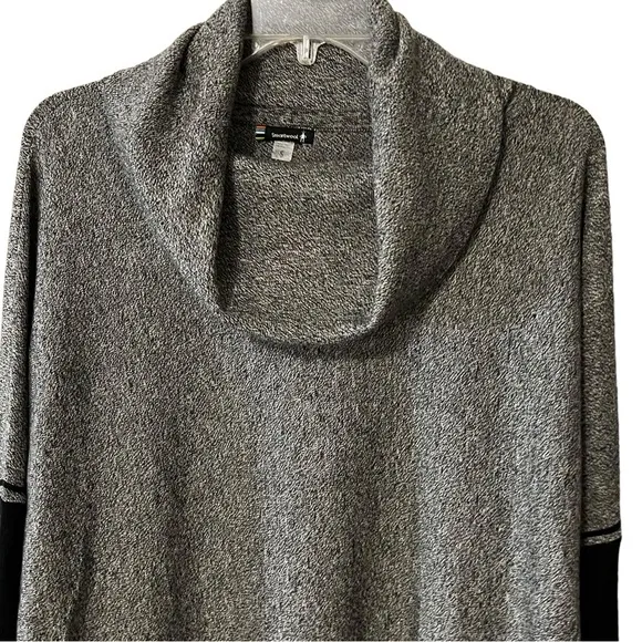 Smartwool Women's Edgewood Poncho Cowl Neck Sweater Black Gray Small