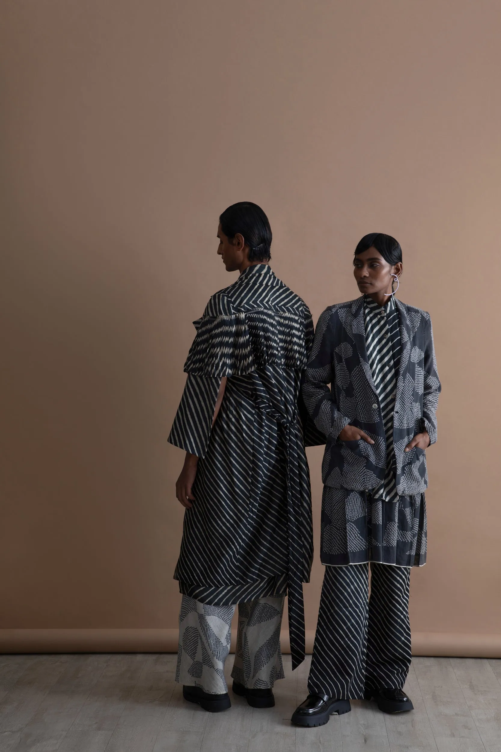 Summer Dress Gradient Handwoven Cotton Fashion Edit Kai-32 Urvashi Kaur