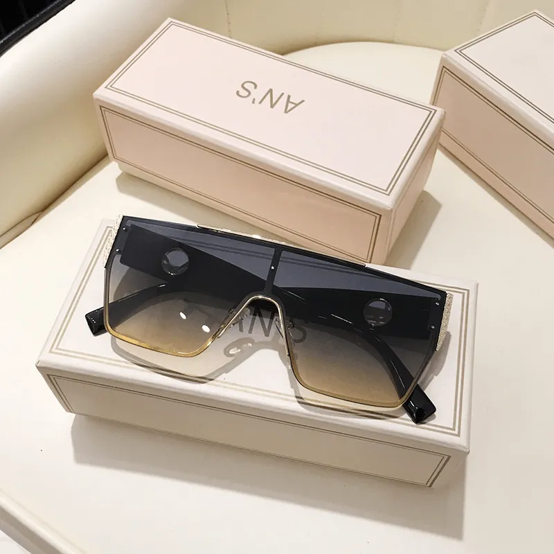 The New round Face Big Frame Fashion Sunglasses Anti-Ultraviolet