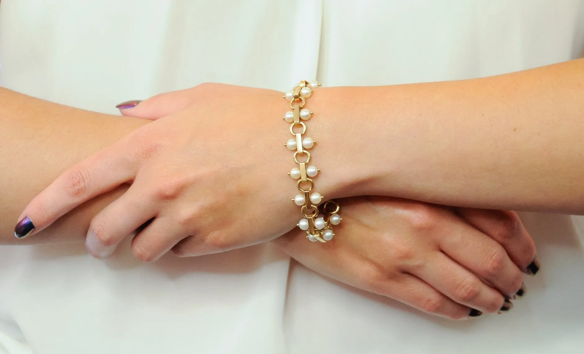 Tiffany & Co. Vintage Pearl 14 Karat Gold Link Bracelet