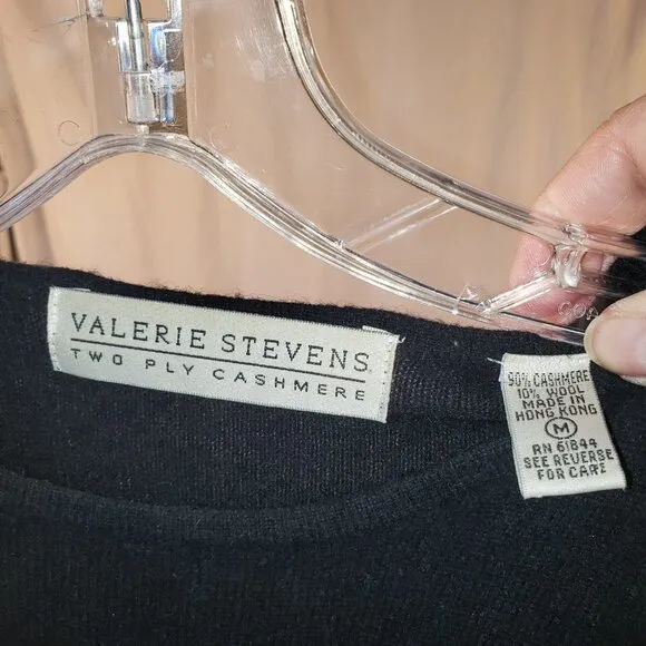 Valerie Stevens Two Ply Cashmere Black V-Neck Sweater - Size M