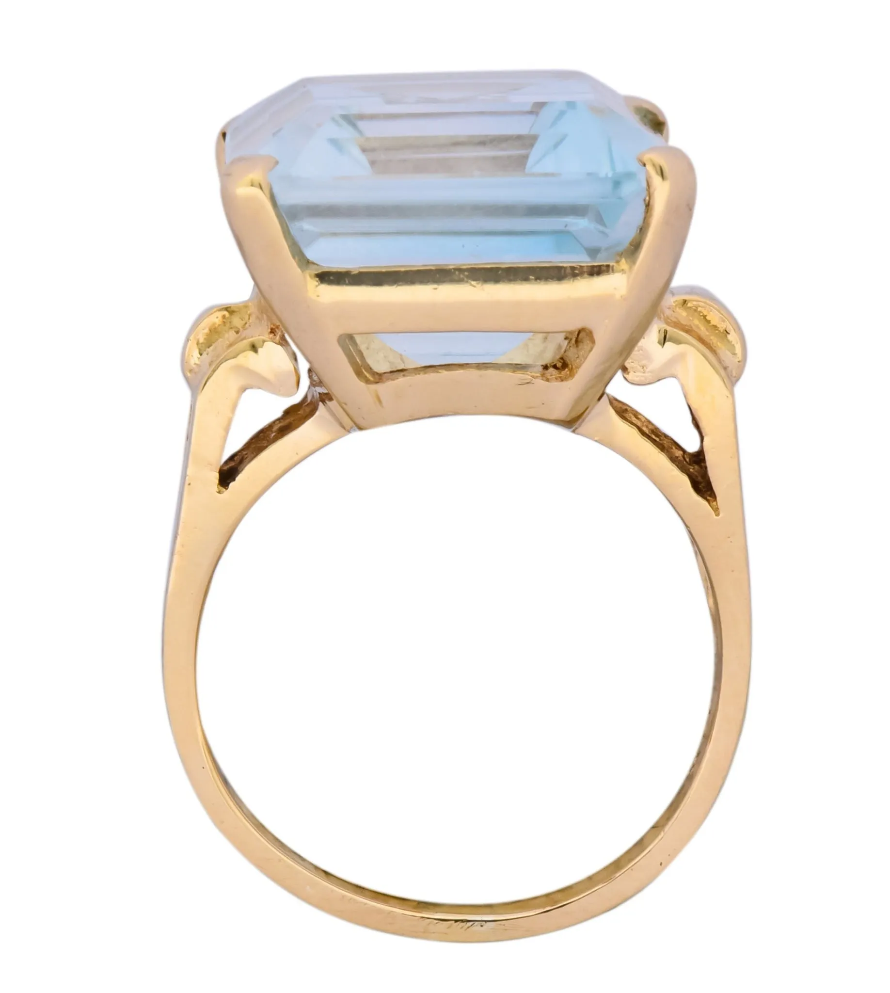 Vintage 18.00 CTW Aquamarine 14 Karat Gold Cocktail Ring