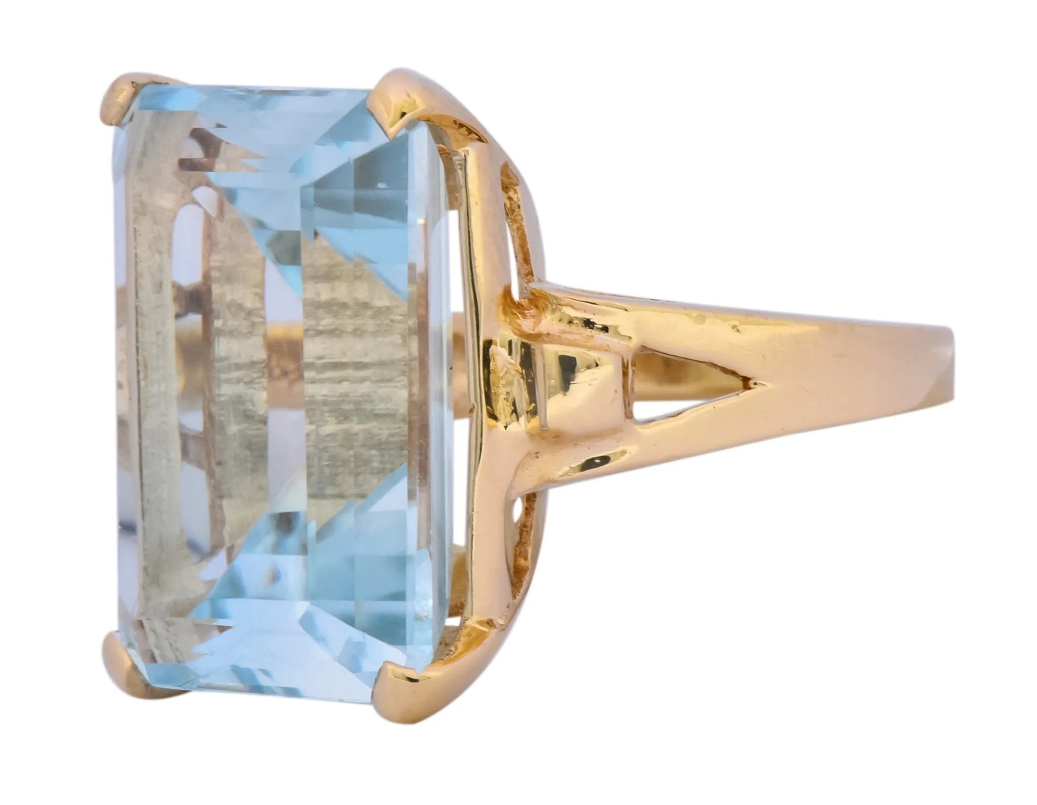 Vintage 18.00 CTW Aquamarine 14 Karat Gold Cocktail Ring