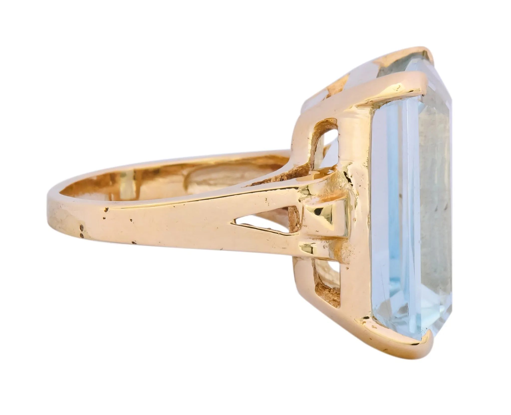 Vintage 18.00 CTW Aquamarine 14 Karat Gold Cocktail Ring