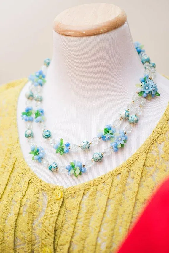 Vintage 1950s Blue and White Crystal Bubble Bead Necklace with Flowers
