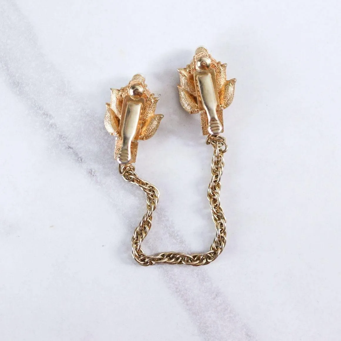 Vintage Gold Leaf with Pearls Sweater Guard