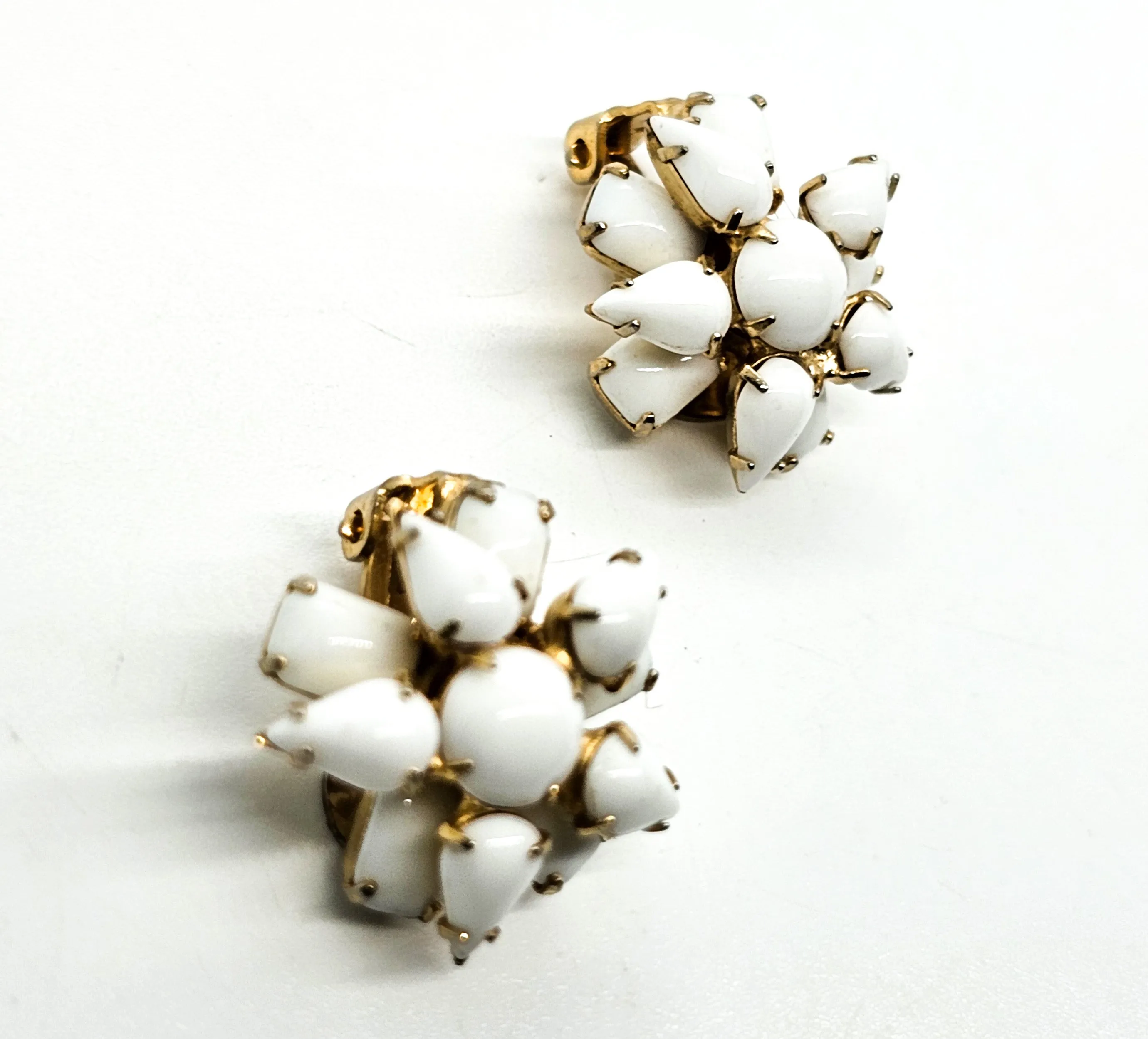White milk glass rhinestone gold toned vintage clip on earrings