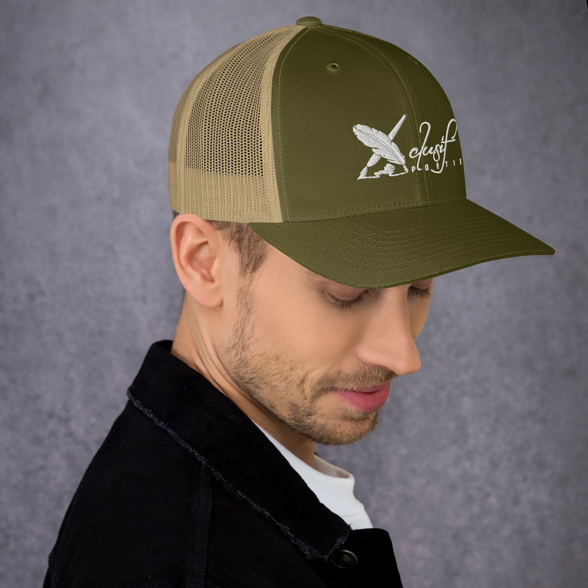 XCLUSIF POETIX WHITE LOGO Retro Trucker Cap